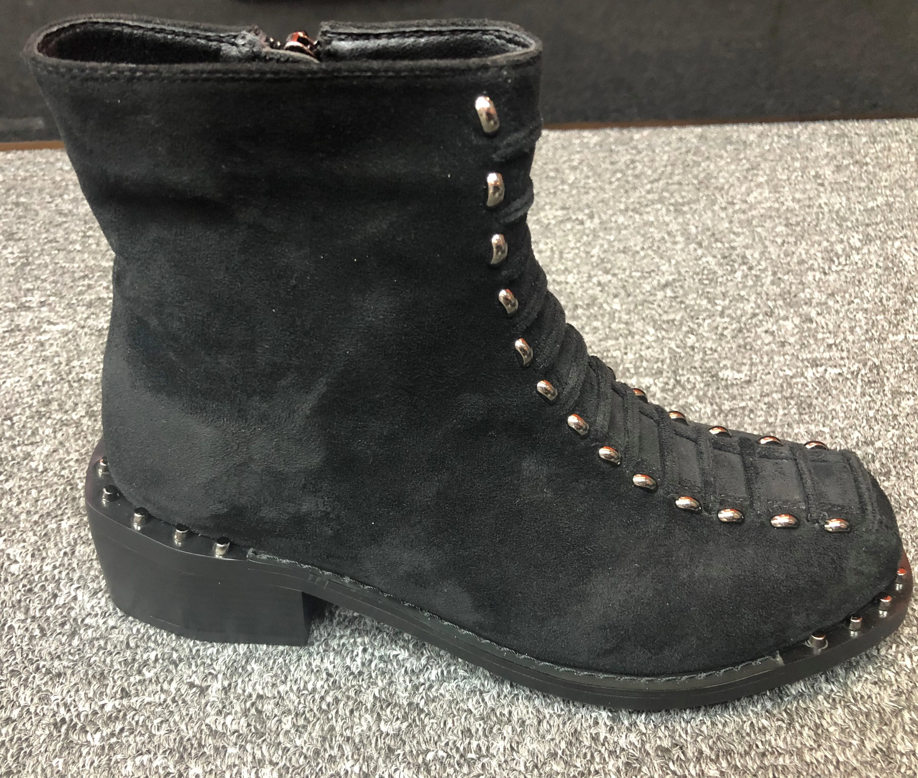 Black Lace-up Suede Rugged Boots